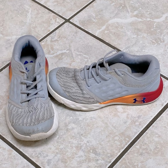 Under Armour Other - Boys Under Armour shoes